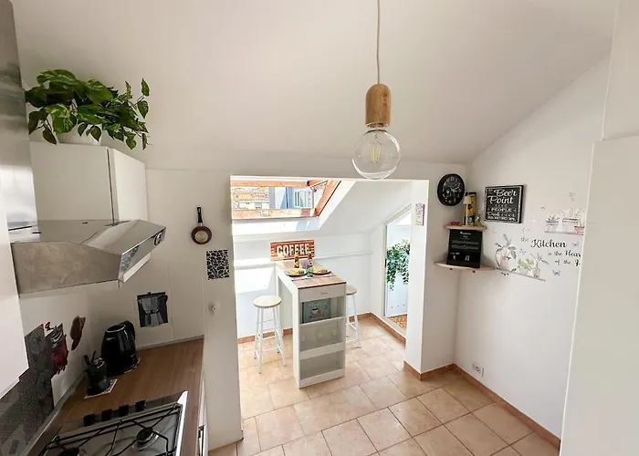 The Mansard Loft Rom